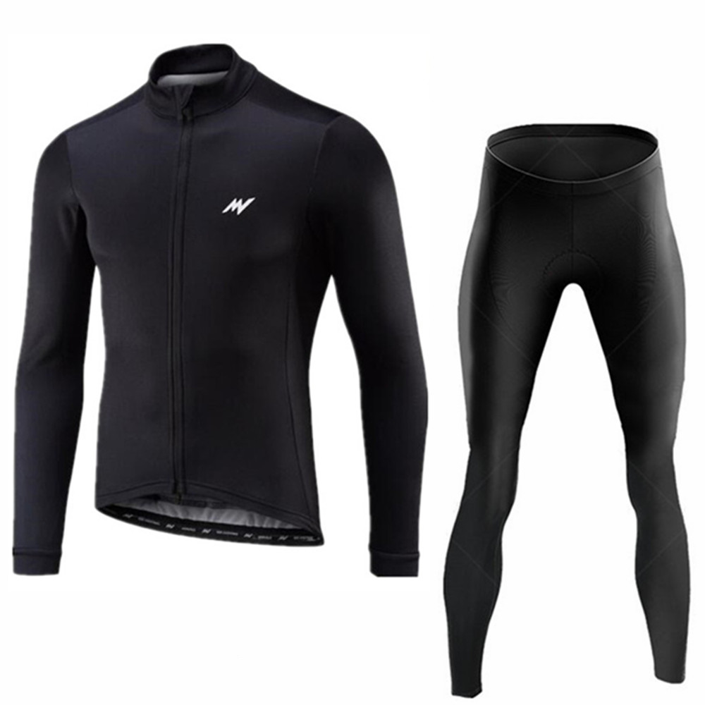 طقم ملابس ركوب الدراجات من مور - مراجعة Cycling Gear Jersey وسعره